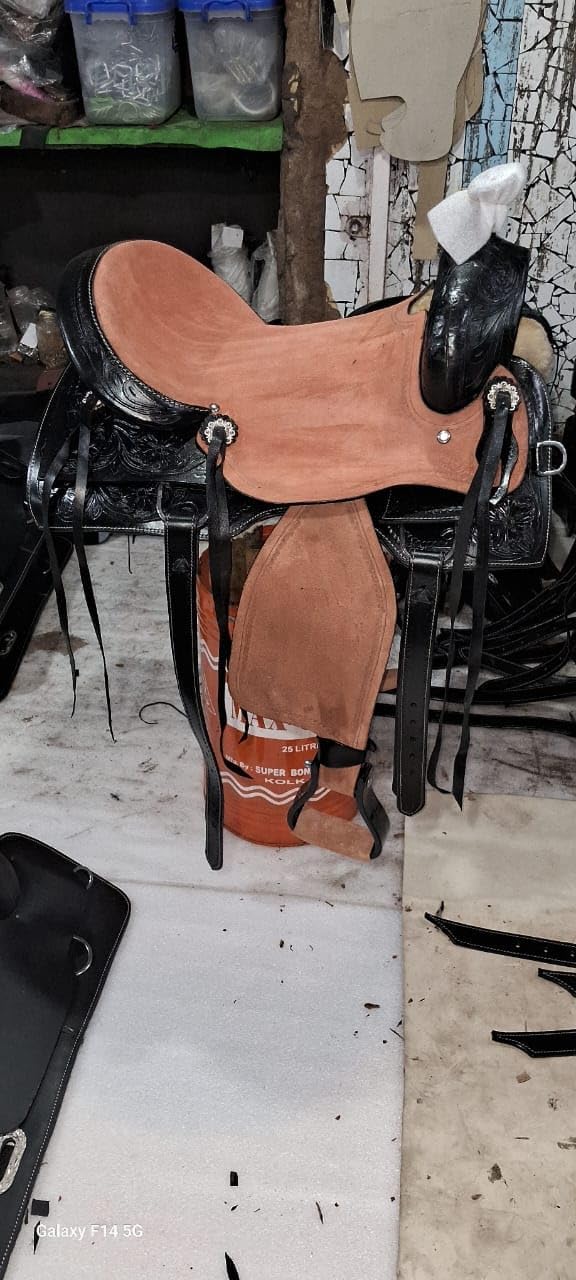 Argentina Cow Leather Saddle Set with Headstall, Reins & Breastplate H468
