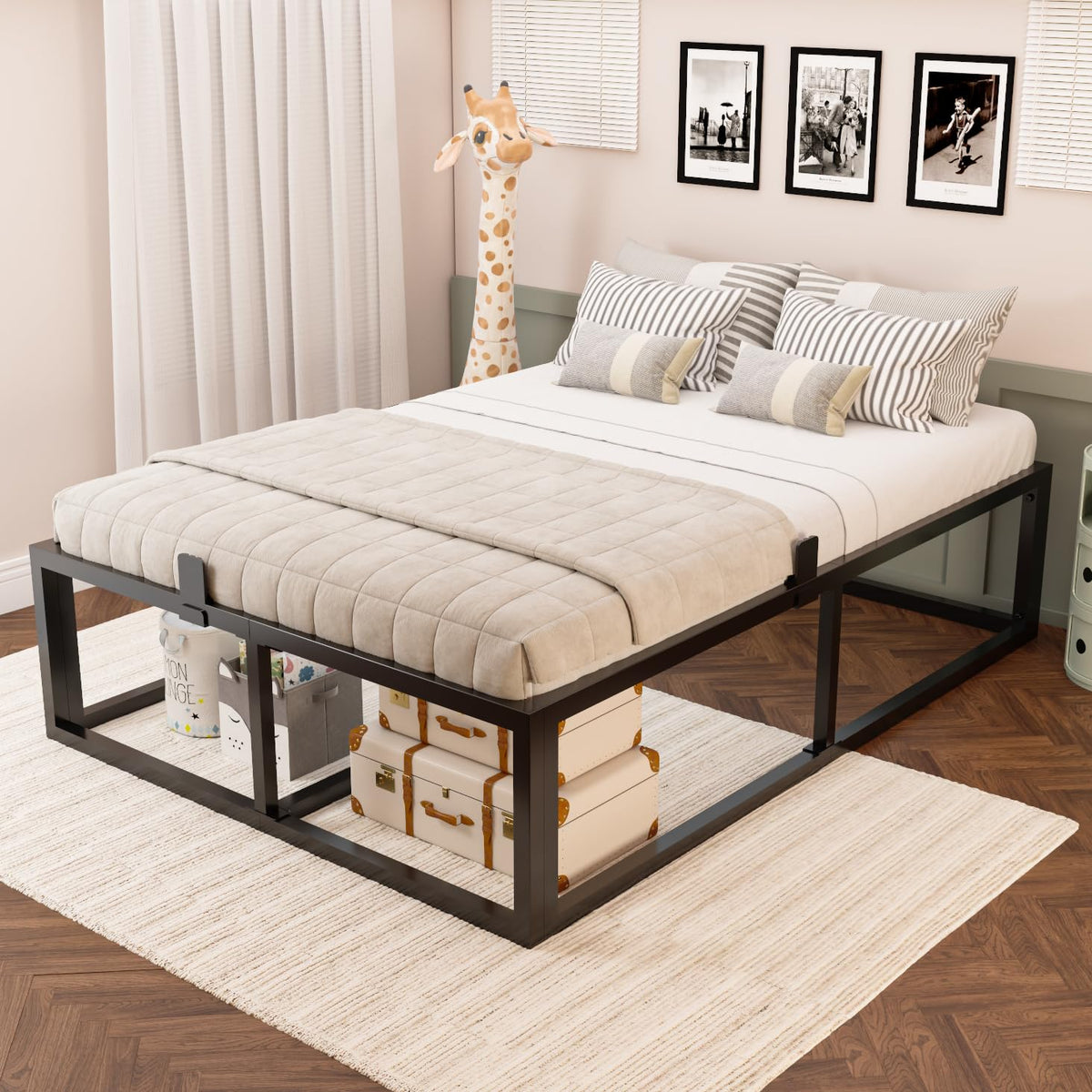 18 Inch Queen Size Black Metal Platform Bed Frame V157718